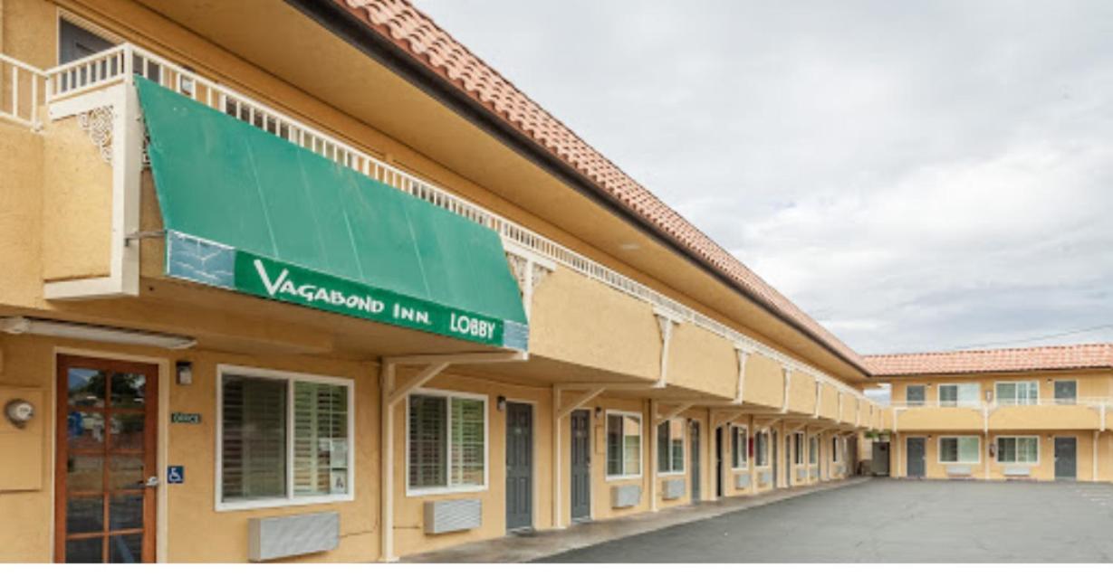 Vagabond Inn Хемет Экстерьер фото