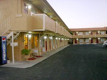 Vagabond Inn Хемет Экстерьер фото
